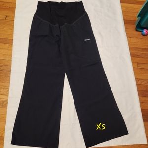 Maternity scrub pants bundle XS